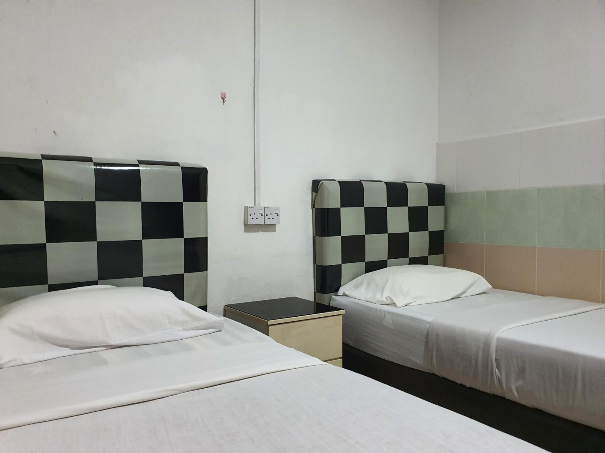 Oyo 90972 Jj Homestay Miri Exterior foto